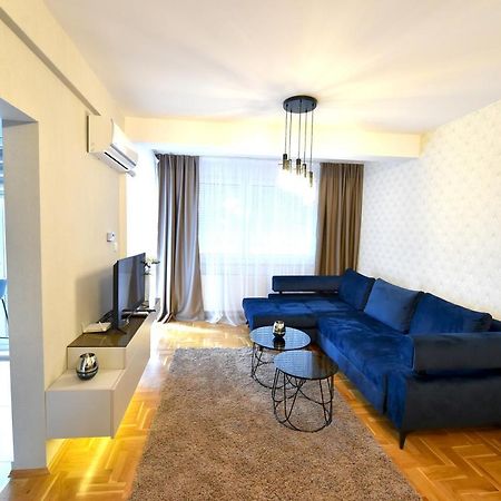 Sky lux apartman Gornji Milanovac Extérieur photo
