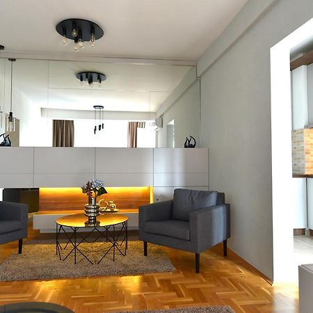 Sky lux apartman Gornji Milanovac Extérieur photo