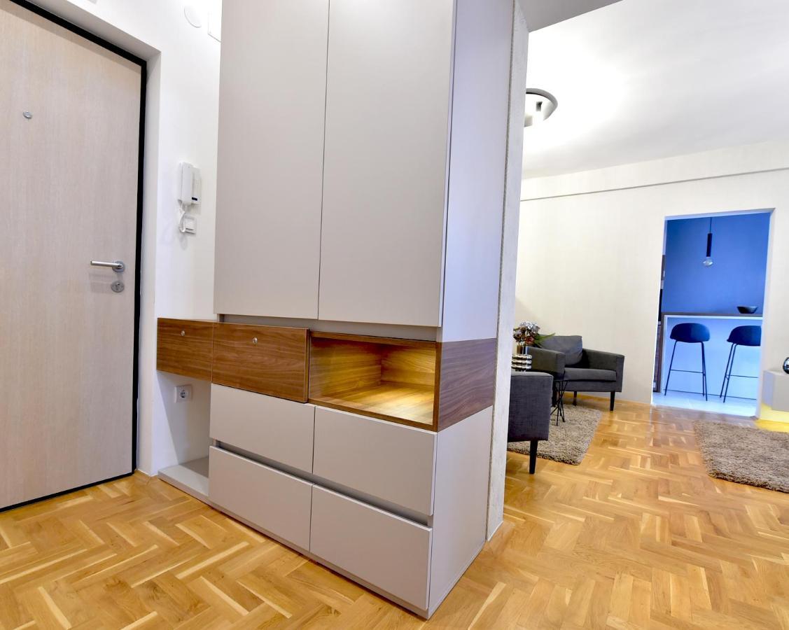 Sky lux apartman Gornji Milanovac Extérieur photo