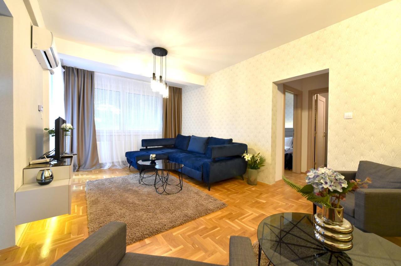 Sky lux apartman Gornji Milanovac Extérieur photo