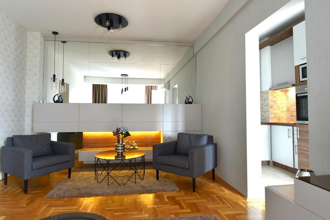 Sky lux apartman Gornji Milanovac Extérieur photo